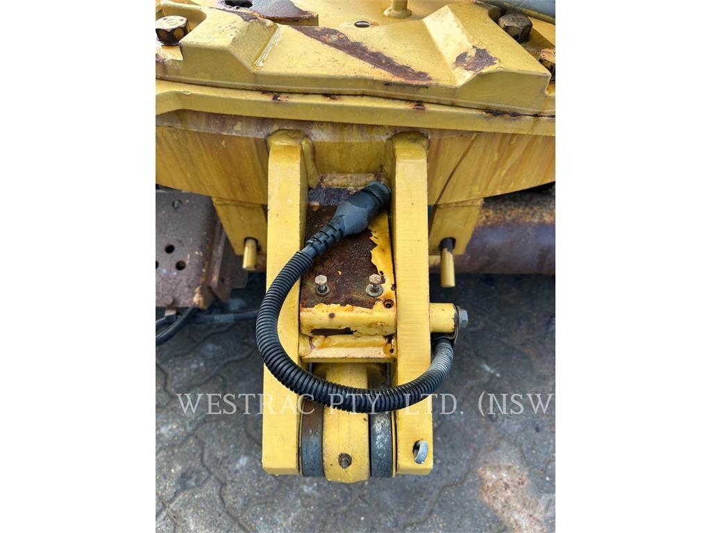 CAT 140M Grederji
