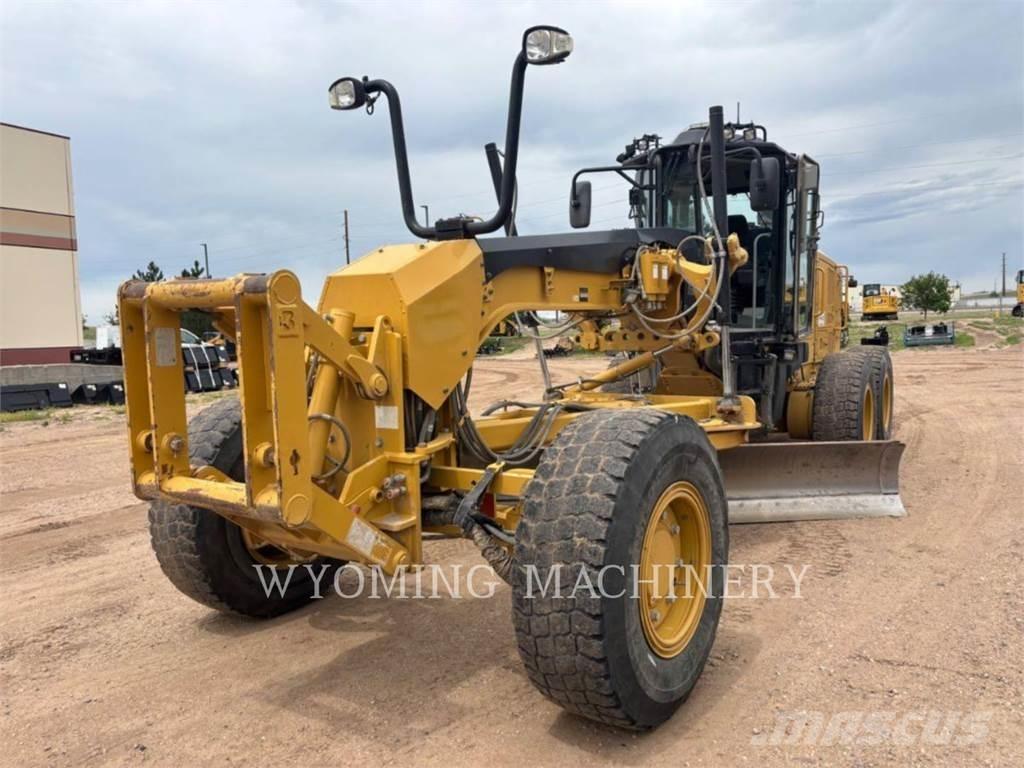 CAT 140M 2 Grederji