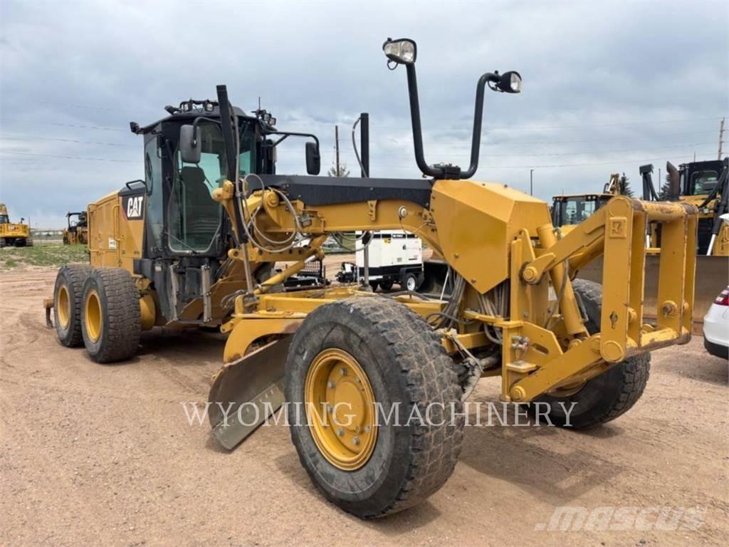 CAT 140M 2 Grederji