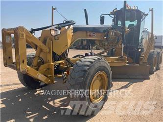 CAT 140M2 AWD Grederji