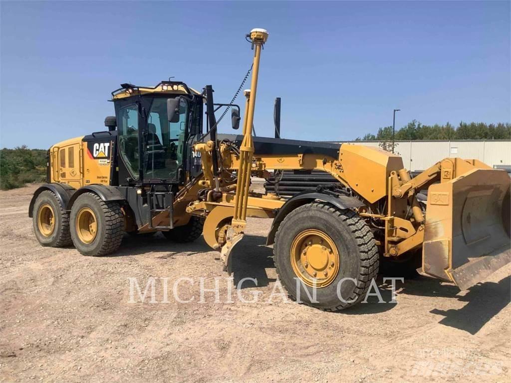 CAT 140M2 AWD Grederji