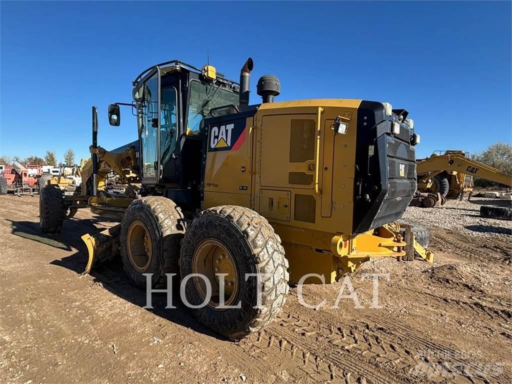 CAT 140M2 AWD Grederji
