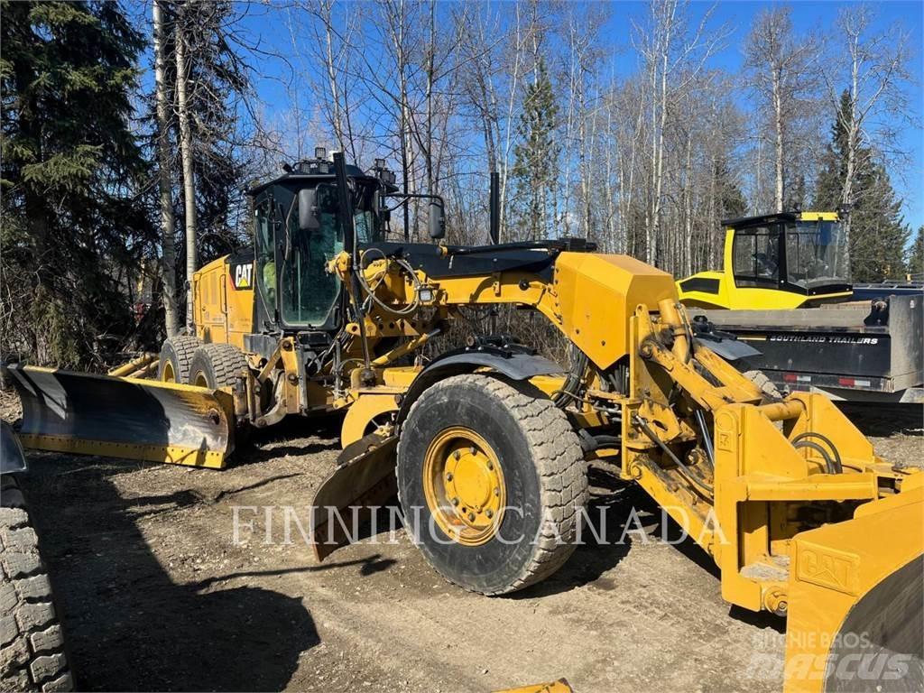 CAT 140M2 AWD Grederji