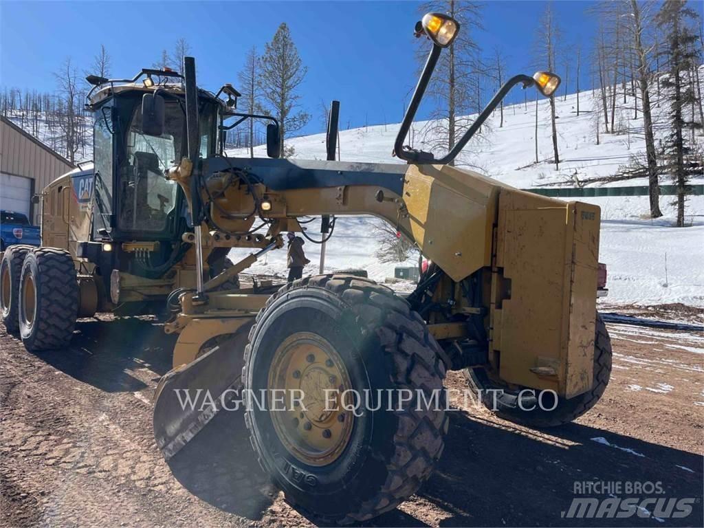 CAT 140M2 AWD Grederji
