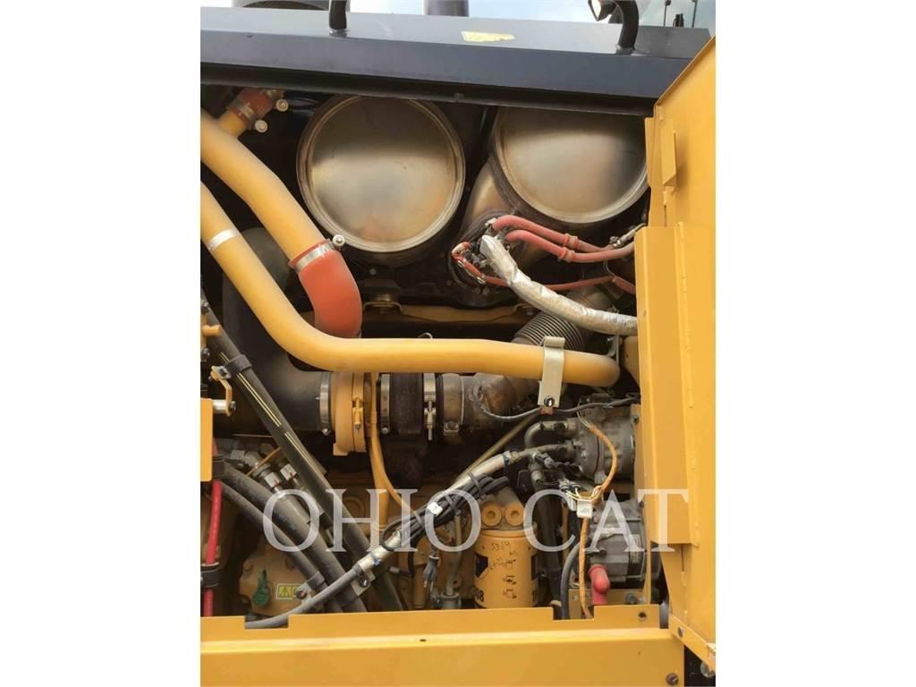 CAT 140M3 Grederji
