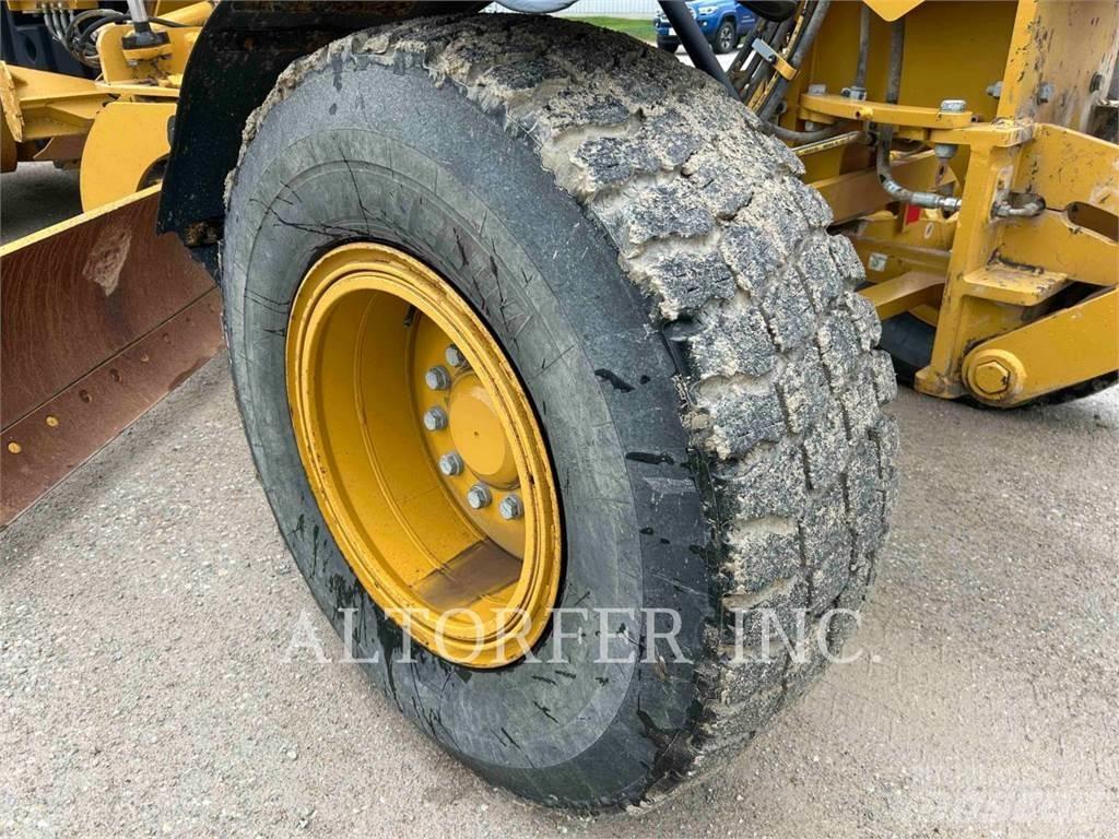 CAT 140M3 Grederji