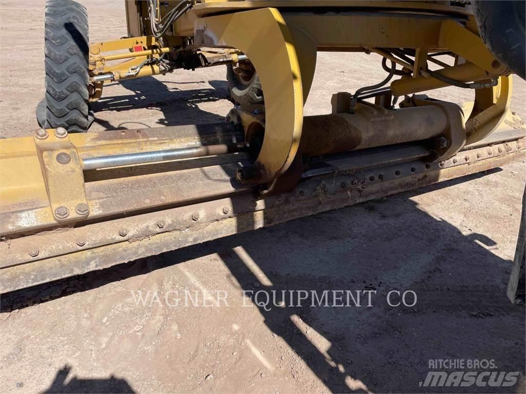 CAT 140M3 Grederji