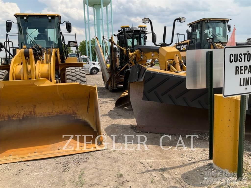 CAT 140M3 Grederji