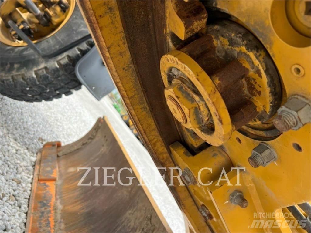 CAT 140M3 Grederji
