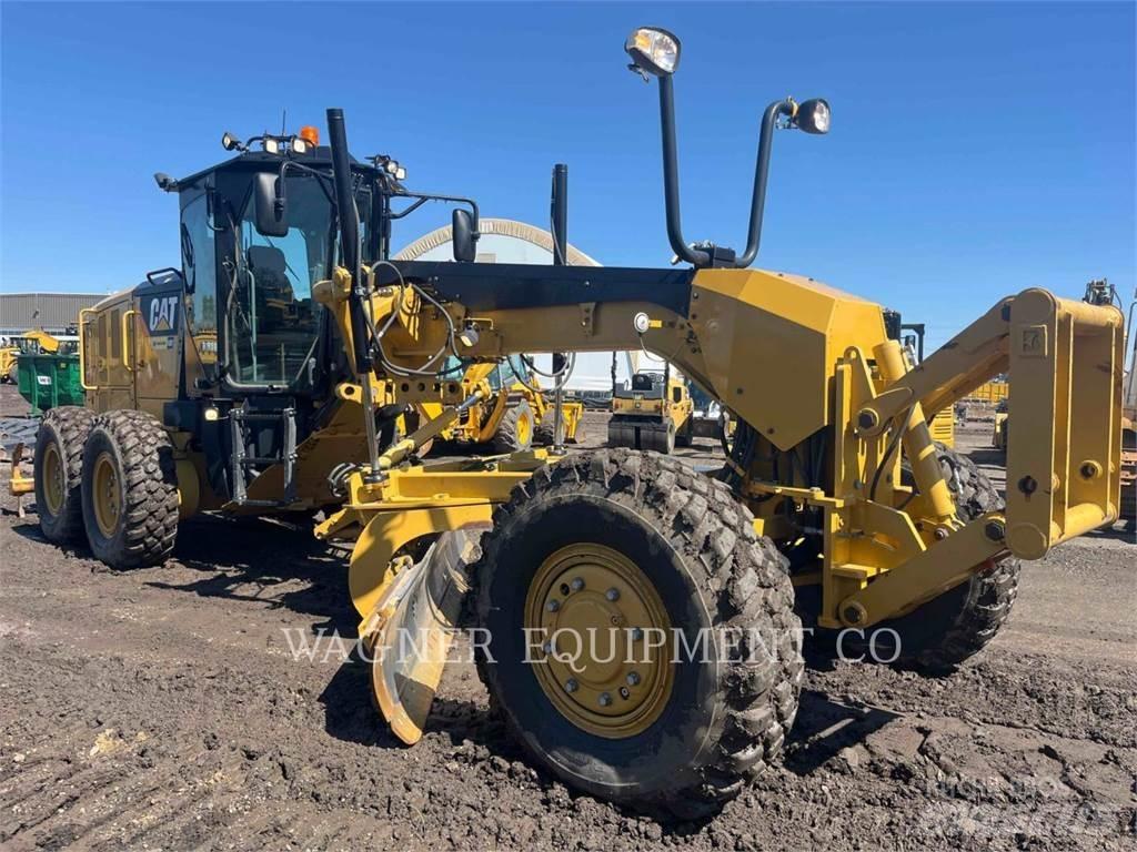 CAT 140M3 AWD Grederji