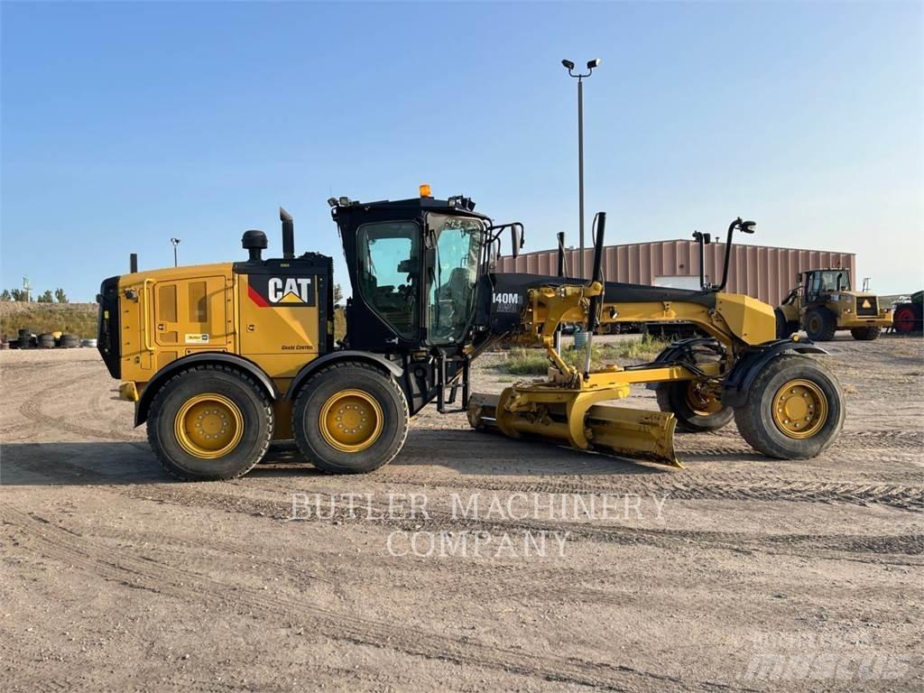 CAT 140M3 AWD Grederji