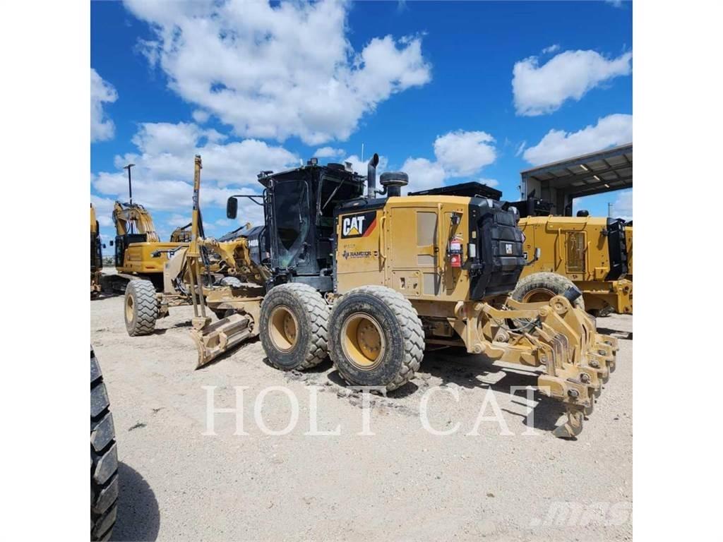 CAT 140M3 AWD Grederji