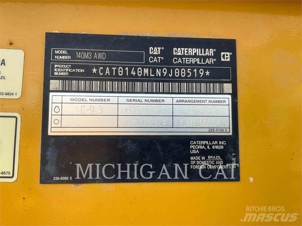 CAT 140M3 AWD Grederji