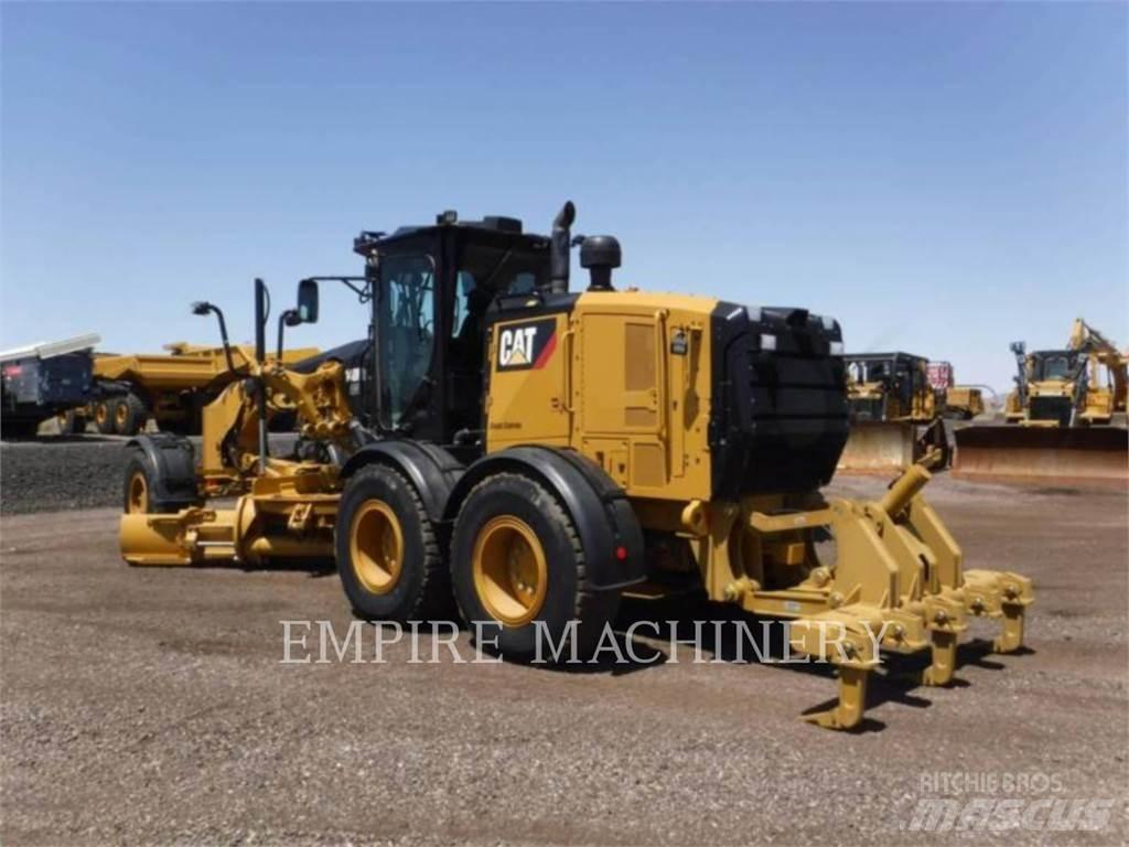 CAT 140M3 AWD Grederji