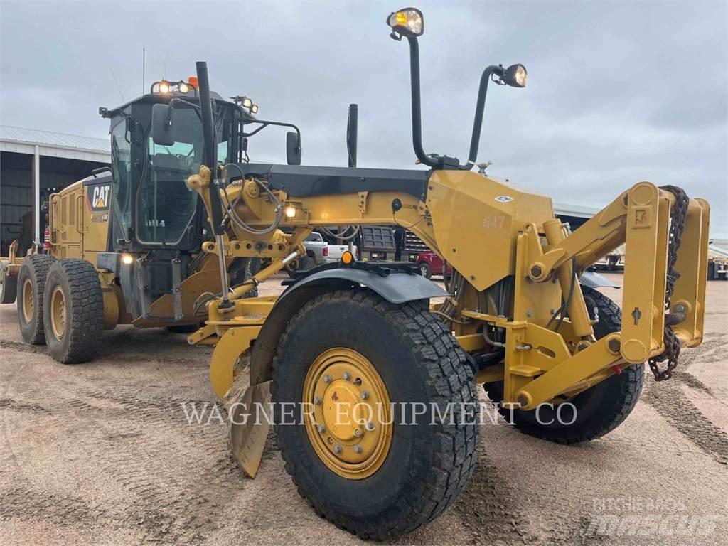 CAT 140M3 AWD Grederji