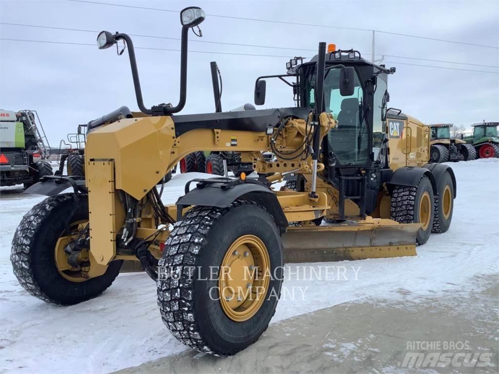CAT 140M3 AWD Grederji