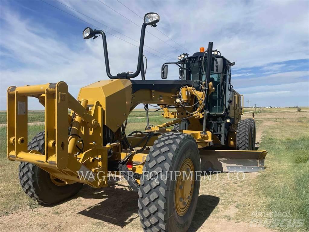 CAT 140M3 AWD Grederji