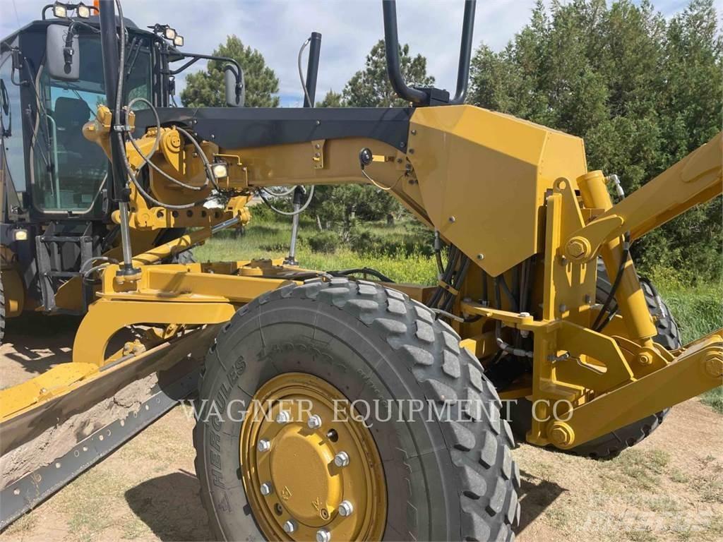CAT 140M3 AWD Grederji