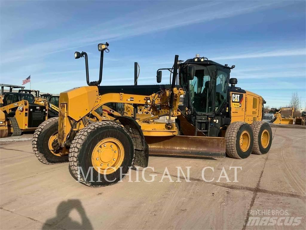 CAT 140M3 AWD Grederji