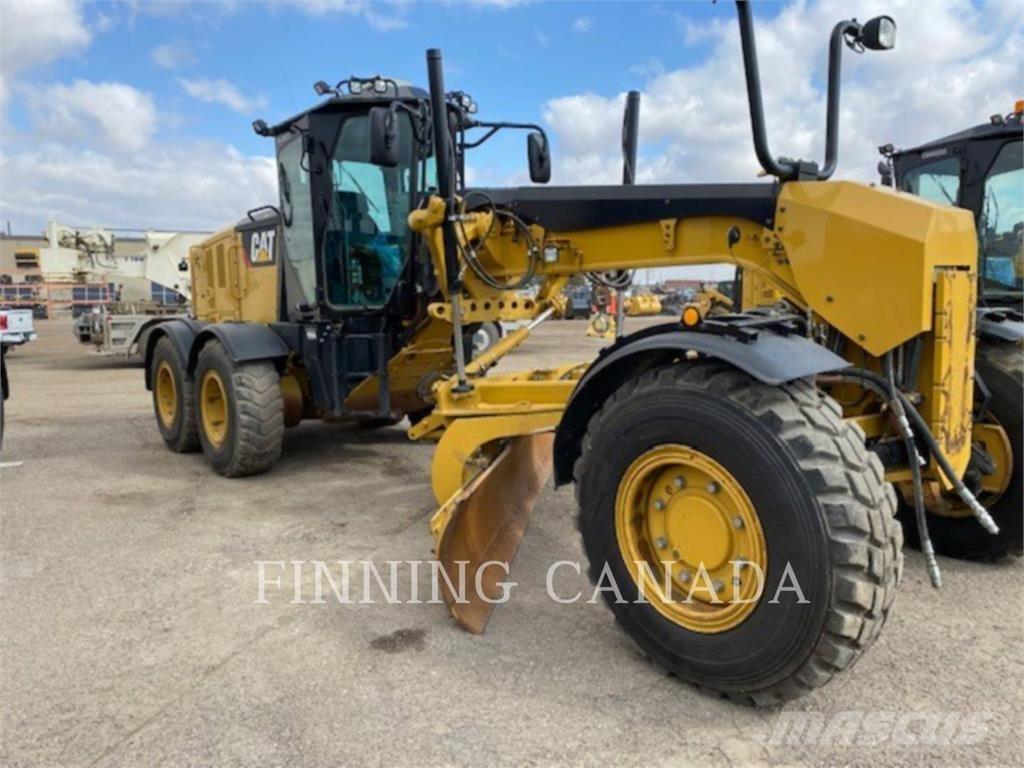 CAT 140M3 AWD Grederji