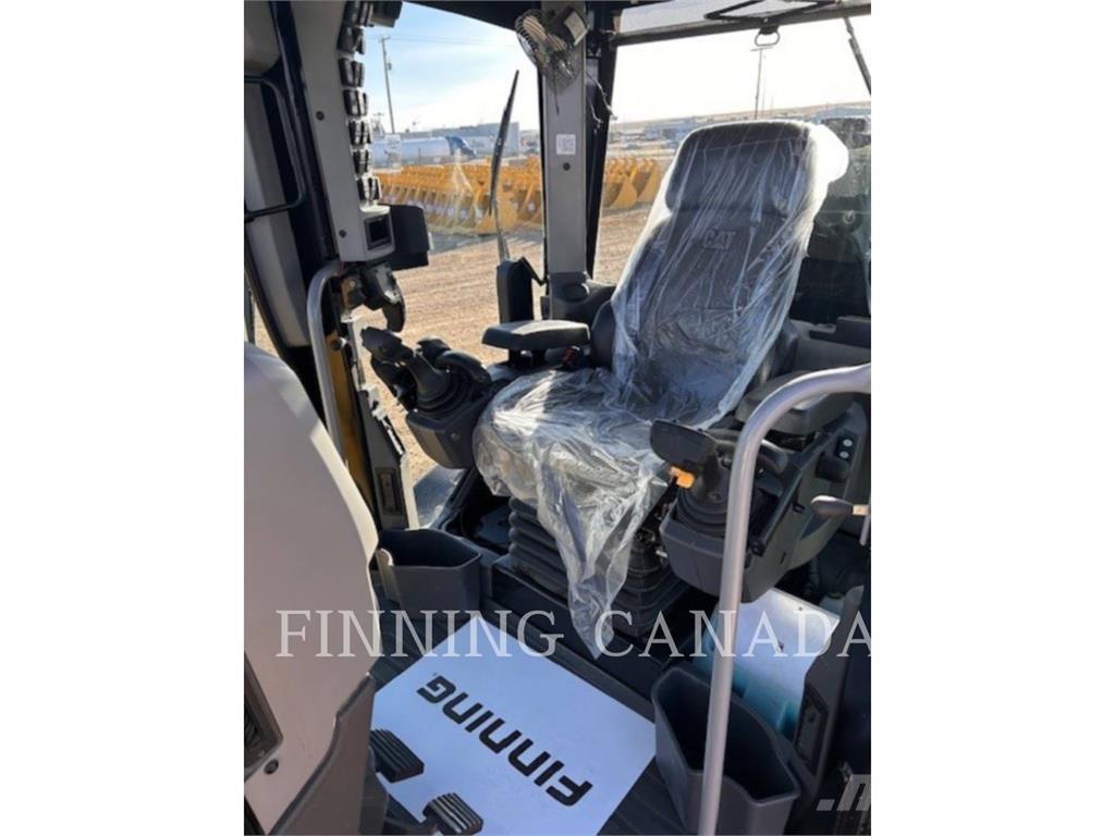 CAT 140M3 AWD Grederji