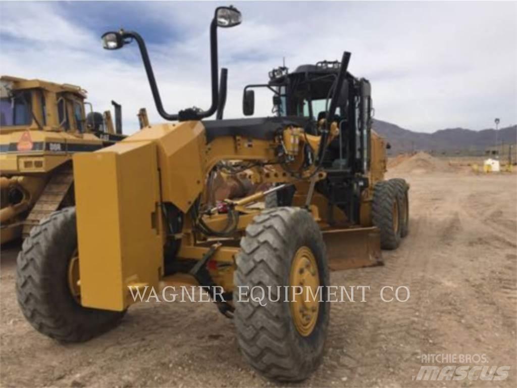 CAT 140M3 AWD Grederji