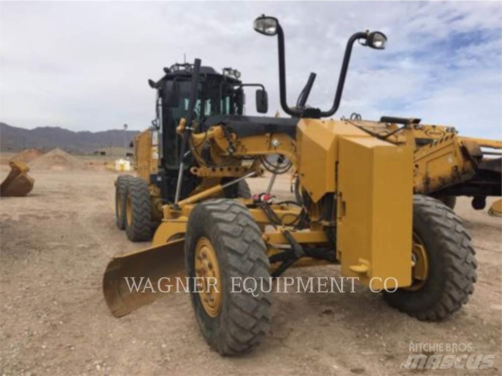 CAT 140M3 AWD Grederji