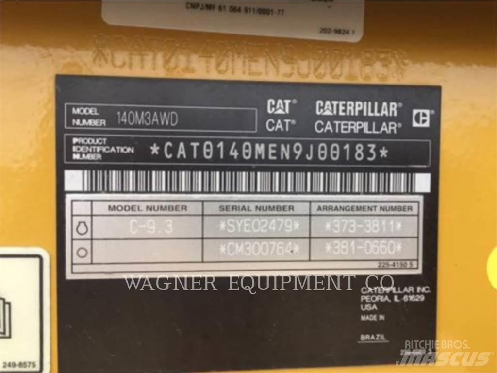 CAT 140M3 AWD Grederji