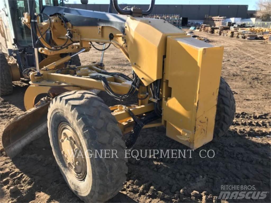 CAT 140M3 AWD Grederji