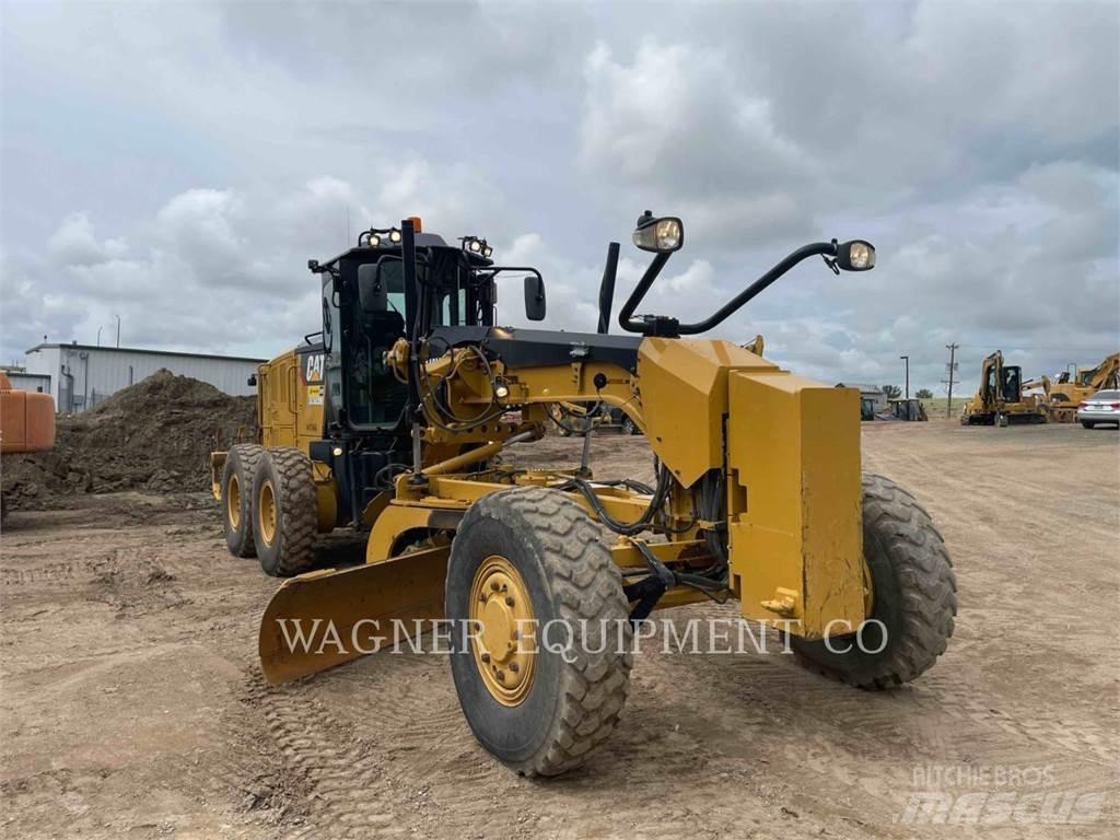 CAT 140M3 AWD Grederji
