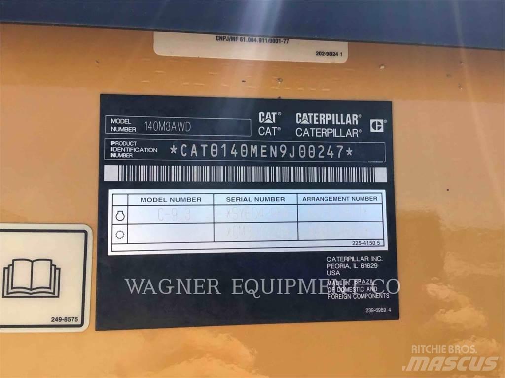 CAT 140M3 AWD Grederji