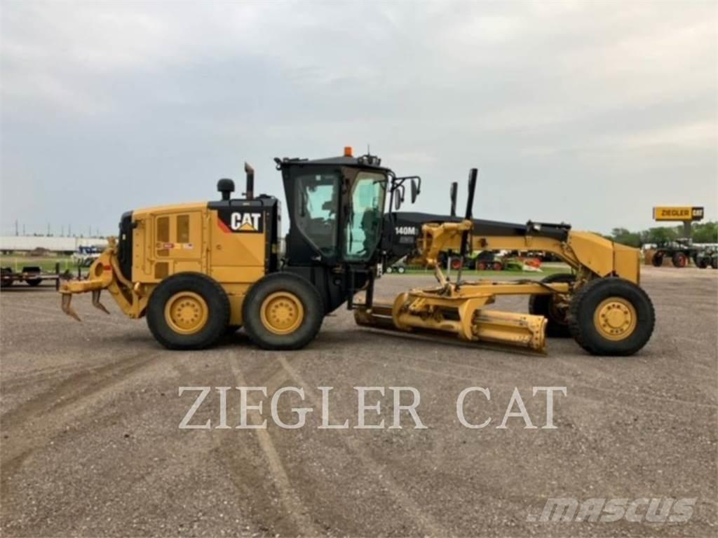 CAT 140M3AWD Grederji
