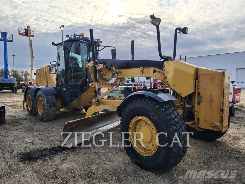 CAT 140M3AWD Grederji