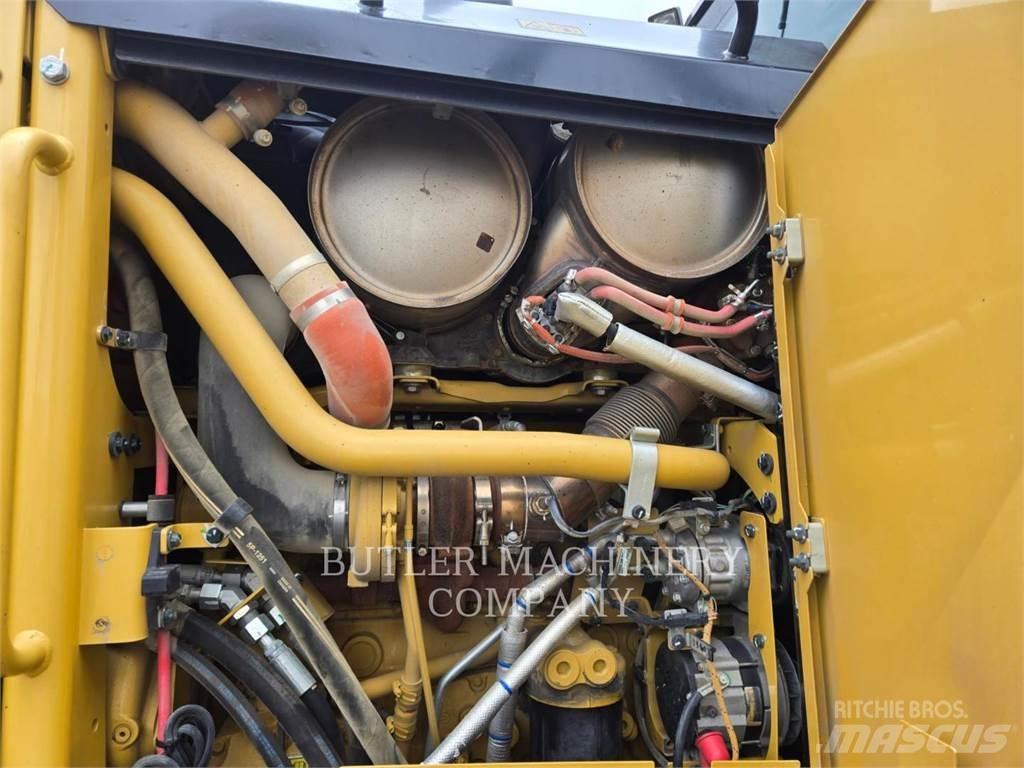 CAT 150 AWD Grederji