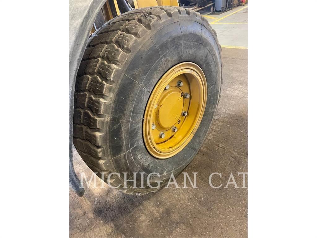 CAT 150 AWD Grederji