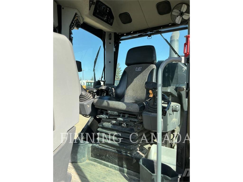 CAT 150 AWD Grederji