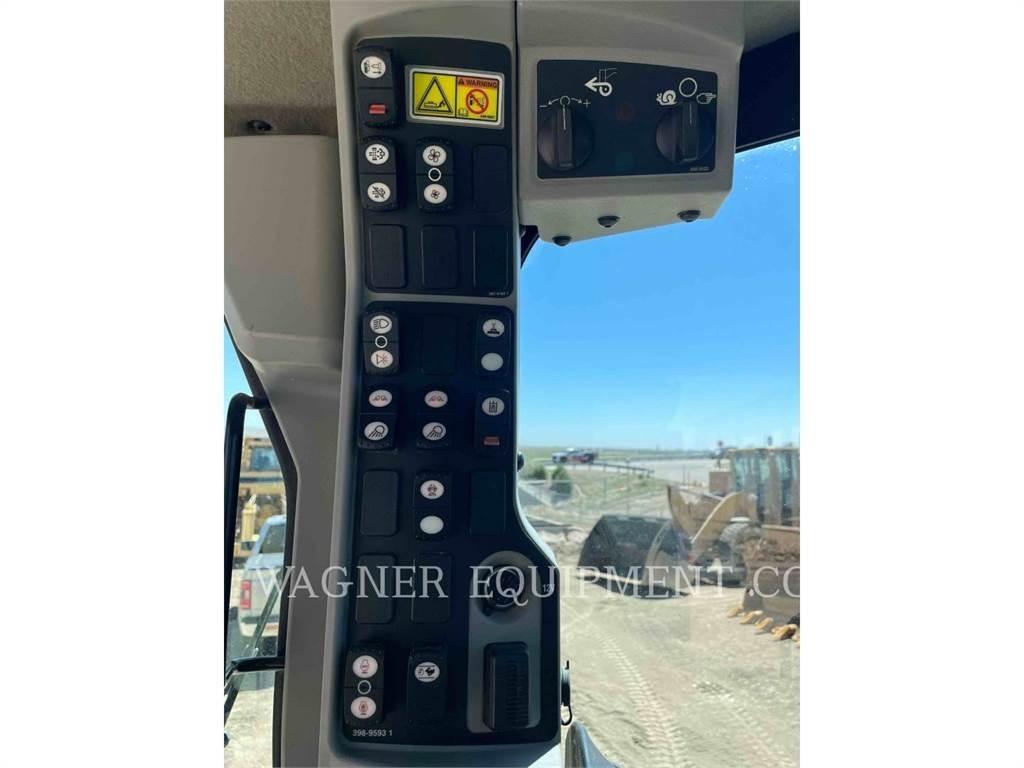 CAT 160M3 AWD Grederji