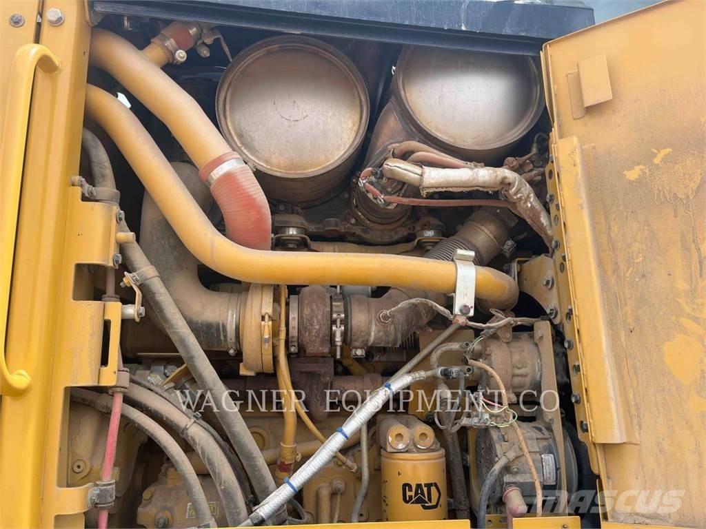 CAT 160M3 AWD Grederji