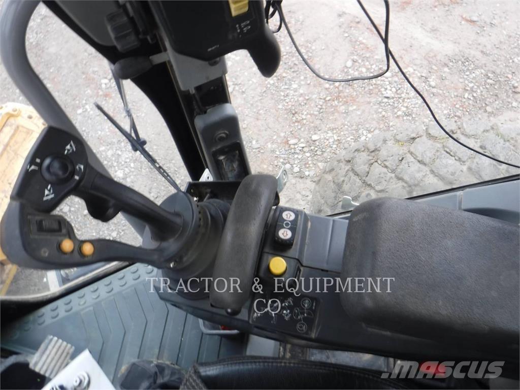 CAT 160M3 AWD Grederji