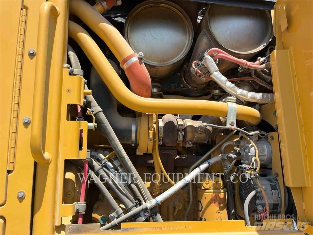 CAT 160M3 AWD Grederji