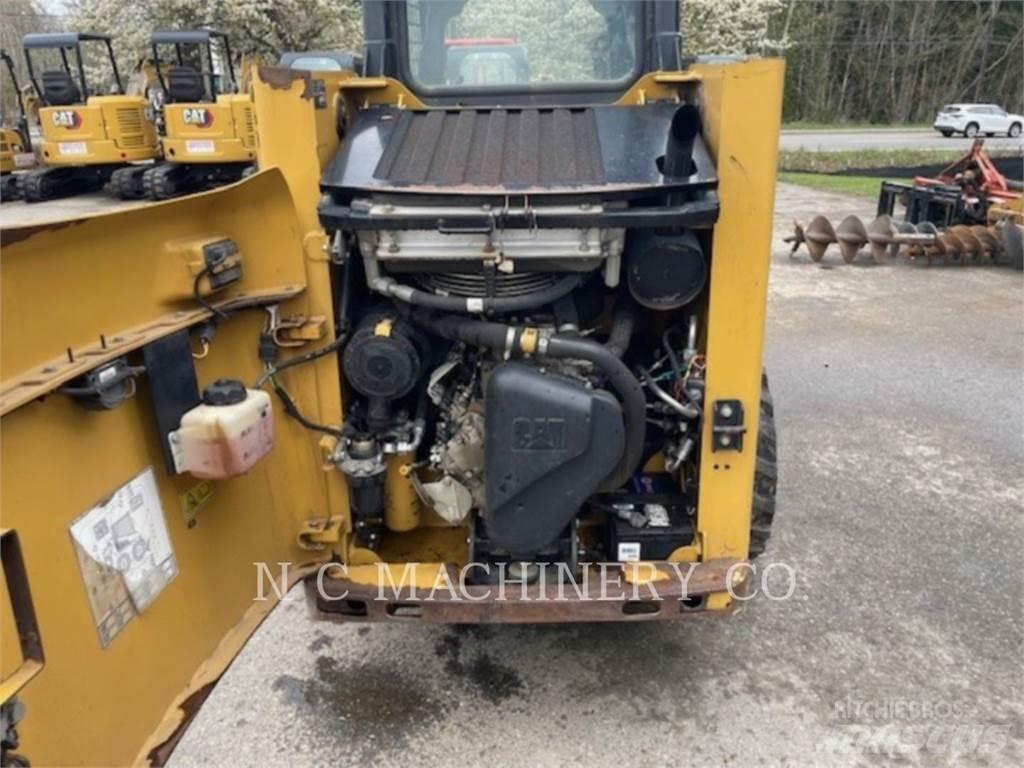 CAT 216B3 CN Skid steer mini nakladalci