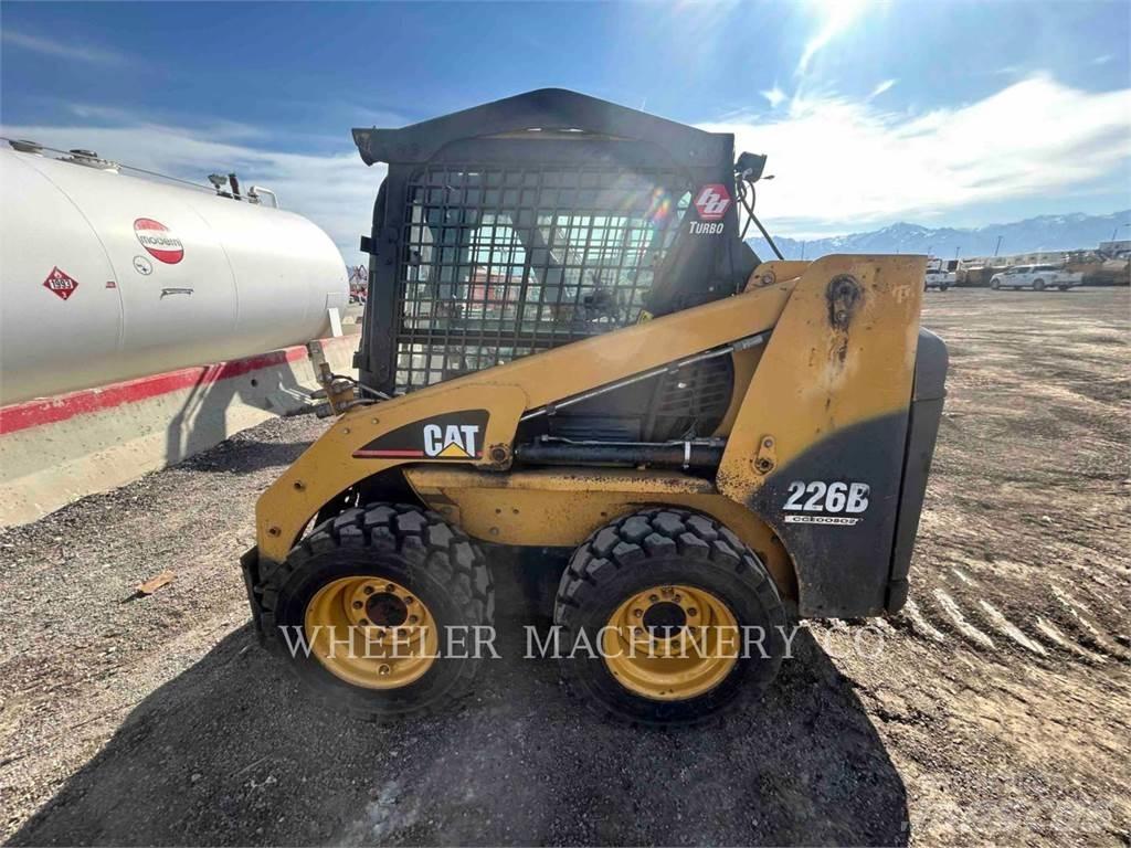 CAT 226B MA11 Skid steer mini nakladalci