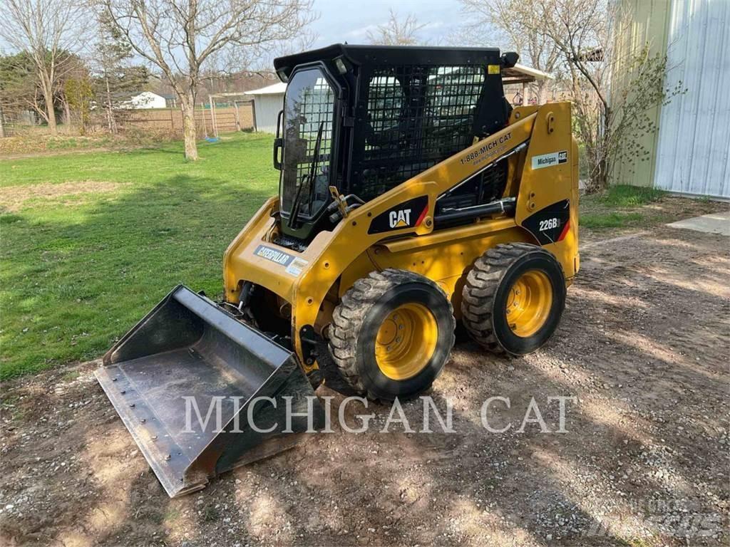 CAT 226B3 C Skid steer mini nakladalci