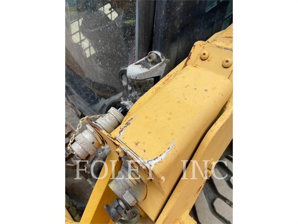 CAT 226D Skid steer mini nakladalci