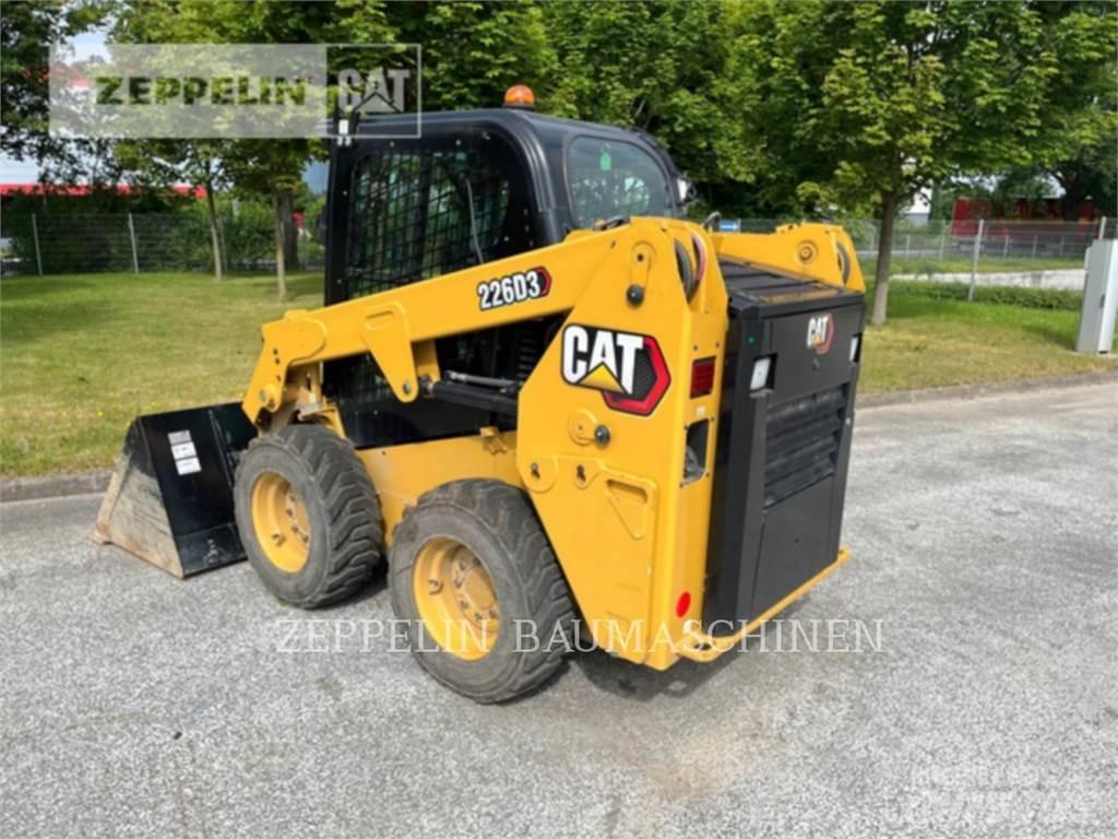 CAT 226D Skid steer mini nakladalci