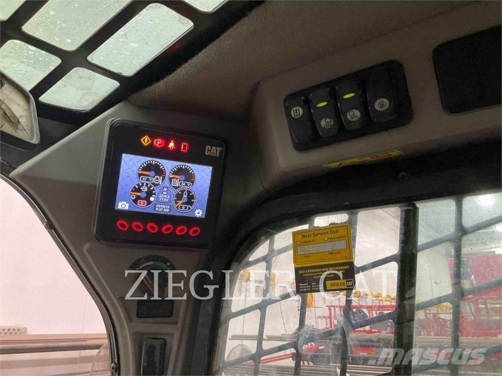 CAT 226D Skid steer mini nakladalci