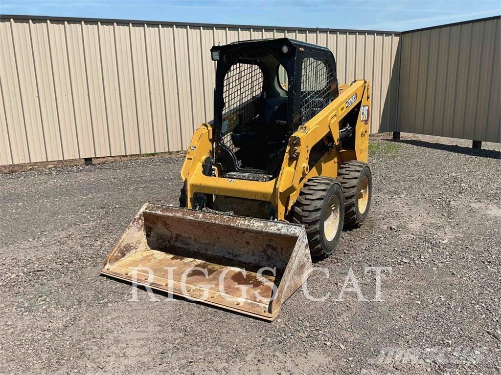 CAT 226D Skid steer mini nakladalci