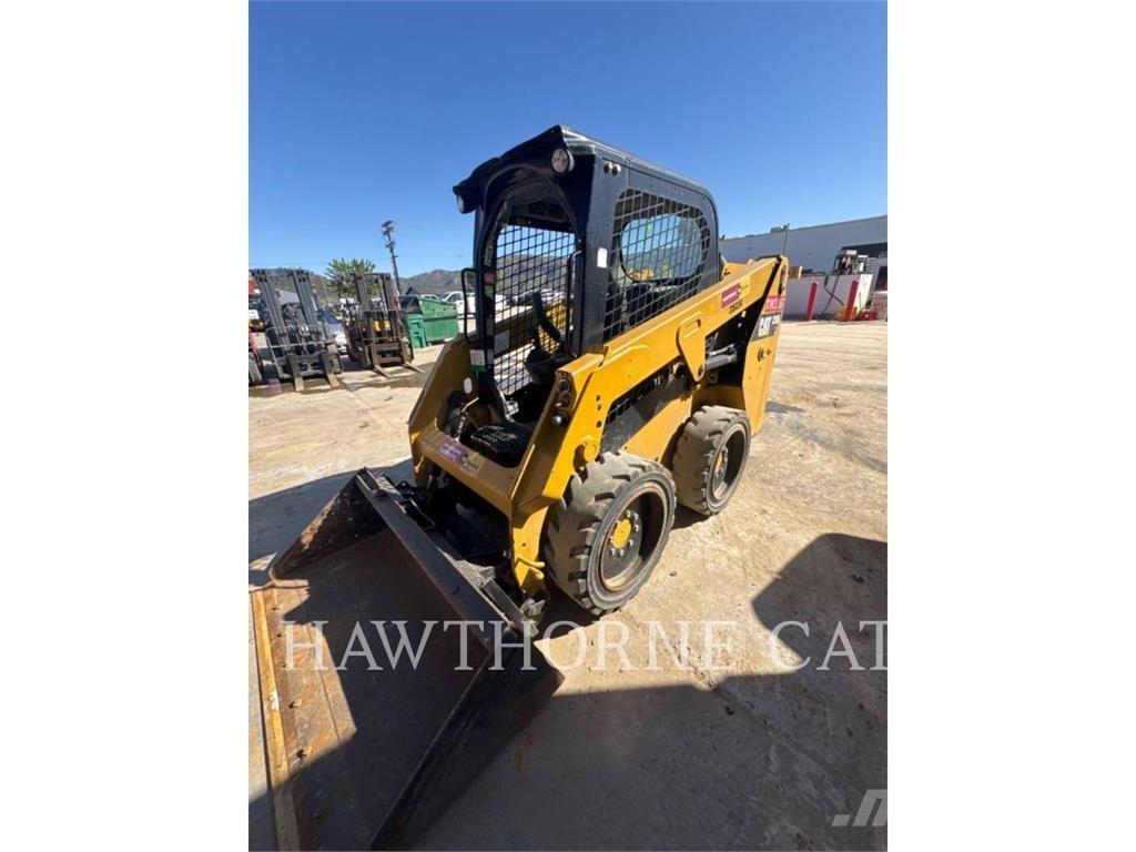 CAT 226D Skid steer mini nakladalci