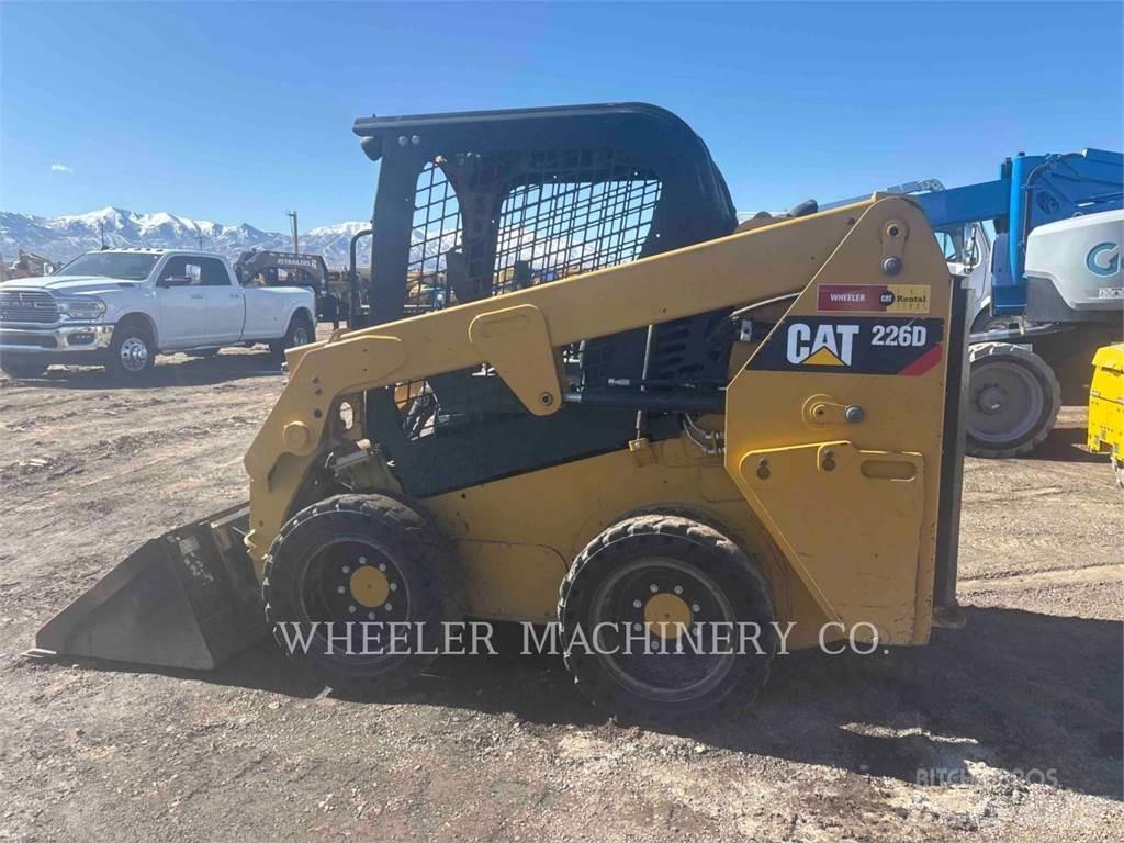 CAT 226D C1-H2 Skid steer mini nakladalci