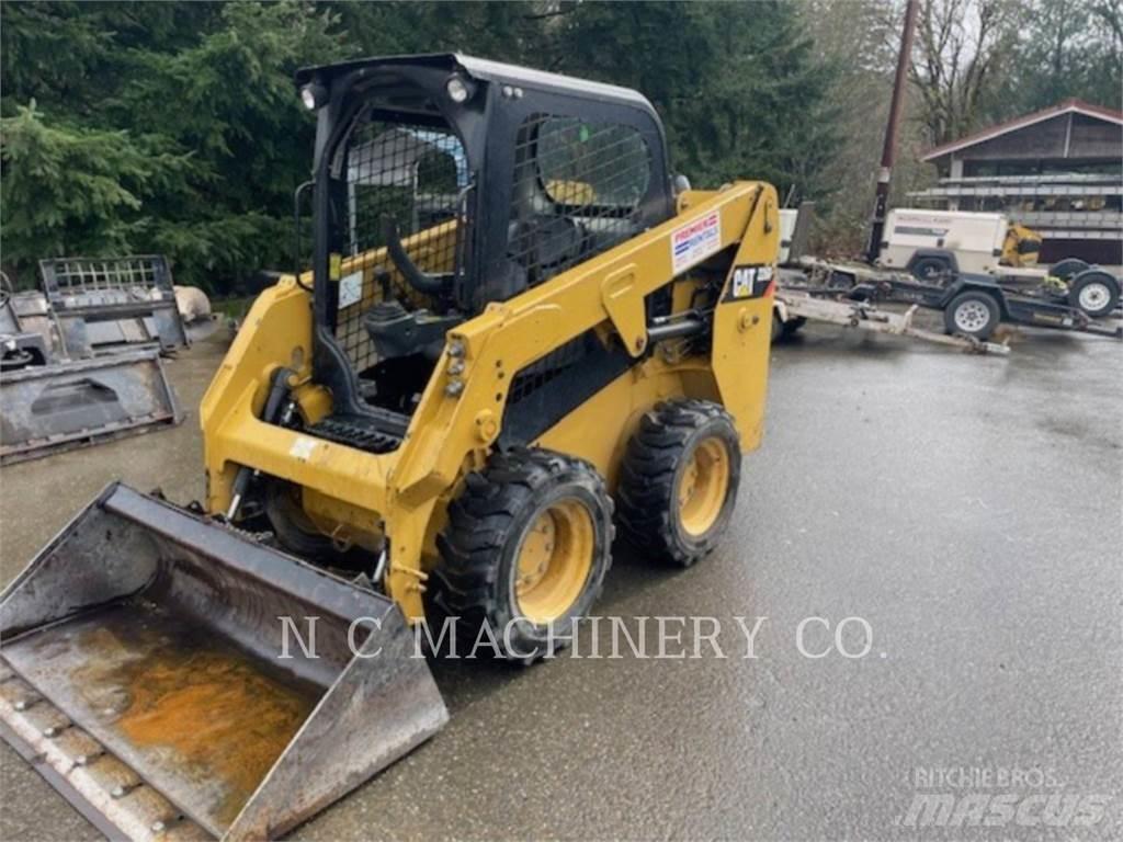 CAT 226D H1CN Skid steer mini nakladalci